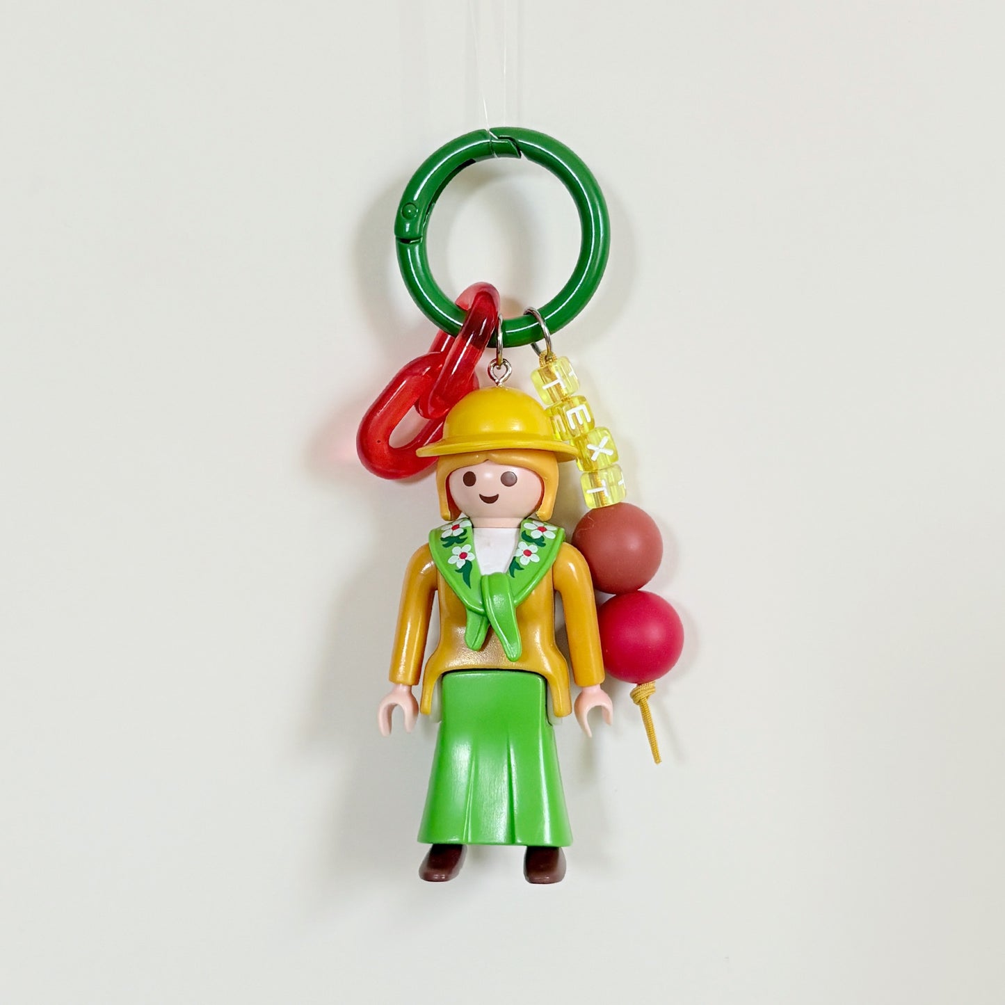 Vintage Lady_Green Scarf_Keychain