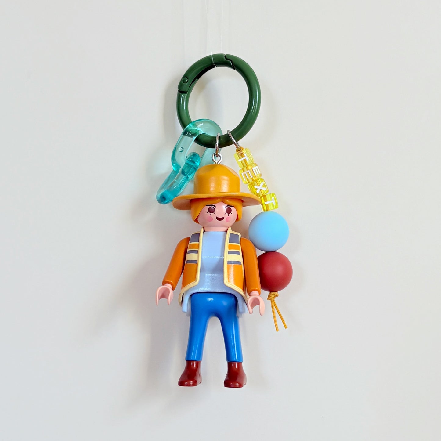 Vintage Lady_Yellow Hat_Keychain