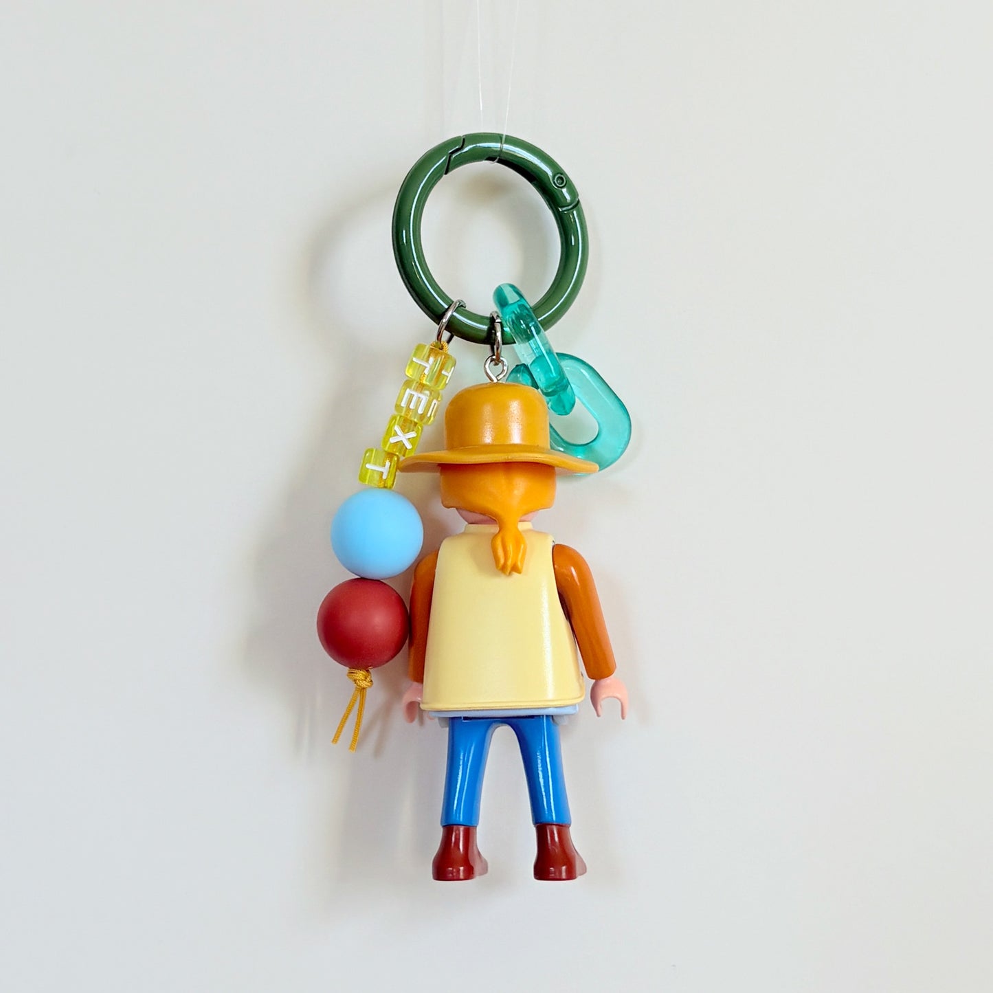 Vintage Lady_Yellow Hat_Keychain